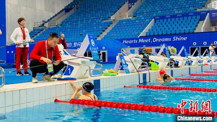 杭州亚残运会游泳选手开启适应性训练备战赛事