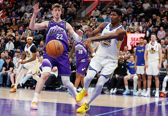 爵士险胜勇士威廉姆斯12分助队登顶，新援展现全