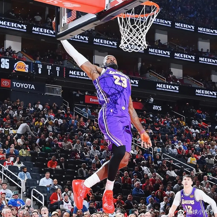 詹姆斯退役或引发NBA流量危机：23年扛起联盟流量