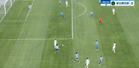 大连英博主场3-0完胜浙江队延续不败战绩