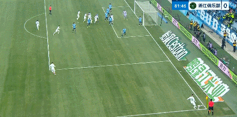 大连英博主场3-0完胜浙江队延续不败战绩