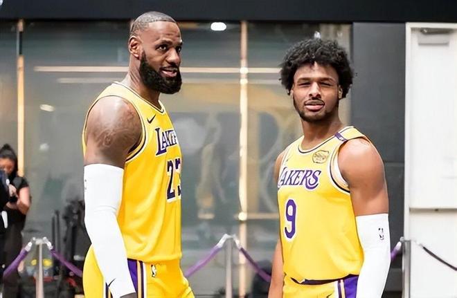 勒布朗之子布朗尼：从生死考验到NBA父子助攻传